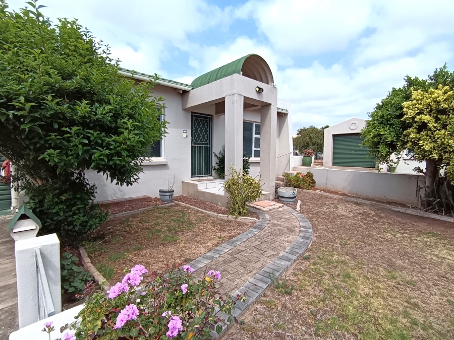 2 Bedroom Property for Sale in Wavecrest Eastern Cape